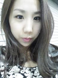 Ellie Ahn (@elliehjahn)