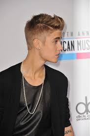 Justin Bieber Short Hairstyle For Men Shorthairformen Straight Blonde Hair Justin Bieber Mens Hairstyles Short