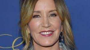 Felicity huffman plastic surgery rumors are the newest thing in town. Why Hollywood Won T Cast Felicity Huffman Anymore
