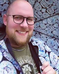 #3CGgiveaway EXTENDED 🤠 Due a few SCAMMERS who impersonated me and TRIED  to take our Sparkly FUN away: The Contest Has Been Extended! 🗓 WIN the  latest Diamond Print Jacket during #AprilShowers 🌧️ My ...