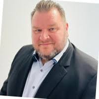 900+ "Ditzler" profiles