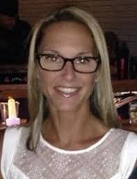 Lora Kerr's Instagram, Twitter & Facebook