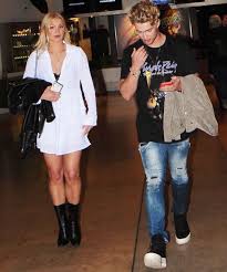 Aj pritchard girlfriend mollie king relationship. Aj Pritchard And New Girlfriend Finally Seen Together As Curtis Pritchard Couples Up Celebrity News Showbiz Tv Express Co Uk