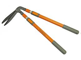 The edger features an edger guide that helps you know exactly where the line is so that you can create a neat edge. Samurai Edging Shears Telescopic Faithfulltools Com