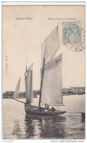 Petite Bisquine De Plaisance Saint Malo Bateaux Voile Bateau Bateaux De Peche
