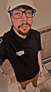 Ill play Anything Support -Tank I need communication! Addme No toxic!