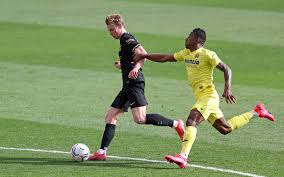 Villarreal have broken their club record fee to sign paco alcácer from borussia dortmund, while krzysztof piatek has departed milan for £22.8m (€27m). No7 Okl Pmimwm