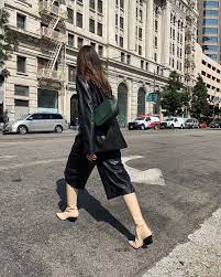 I M A Shopping Specialist These Are The Items I M Buying To Look On Trend Now Classic Blue Pantone Fashion Chic Sweaters