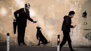 Mehrere organisationen fordern, das gebäude in einen ort. Street Art In Paris Wurden Neue Arbeiten Von Banksy Entdeckt Ze Tt