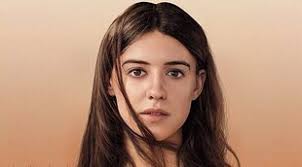 Daisy Edgar-Jones ('La chica salvaje'): "Necesitamos más historias de  mujeres empoderadas en el cine"