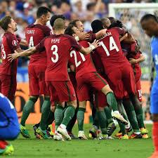 Suivez les transferts, les resultats ainsi que nos analyses des matchs de ligue, coupe et championnat ou encore nos chroniques exclusives 100% foot. France Portugal La Desillusion De La Finale De L Euro 2016 Seul Point Noir Des Bleus Face A La Selecao Das Quinas