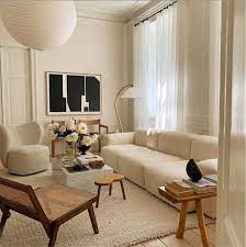 Each has its own unique style and character, but all are inspired by light, and tend to maximize the amount of natural light in the home. 8dtnaexjeslbnm