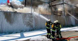 Diese bilder zeigen, wie eine unwetterfront in redlham heranzieht: Einsatz Fireworld At