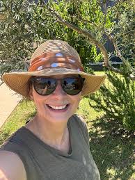 Discussing the importance of stress management. Andrea Gewirtz is the  Founder & Creator of Well Being & Worth Functional Nutrition Mentor  Timeline Therapy Practitioner Life and Health Strategist and Mindset Coach |