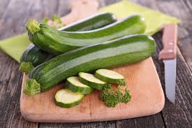 A cup of sliced, unpeeled cucumber contains 16 calories, while a cup of sliced, unpeeled zucchini contains 19 calories. 9 Health Benefits Of Zucchini