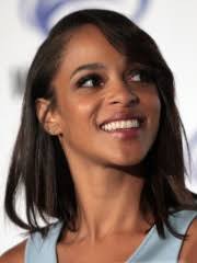 Mariana Klaveno Biography