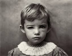 Sally Mann 项目:: Photos, videos, logos, illustrations and branding :: Behance