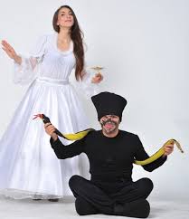 Trebuie doar sa deschideti usor micul sertar pentru a descoperi aceasta micuta zana, inspirata din povestile spuse zi de zi si care au cucerit inimile copiilor!cu parul ravasit, de un. Zana Maseluta Spectacol De Teatru Pentru Copii