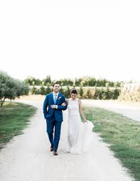 A detailed article on asian resort weddings and how to plan the entire event whether in sanya, china, or in india, by libby peacock, from smart travel asia. Intimate Provence Wedding Combining Elegance With Rustic Charm Provence Real Weddings