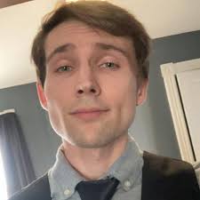 Gamer seeking playing partners online