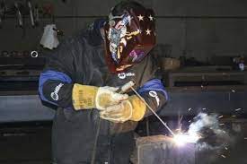 Buying Your First Welder A Practical Informative Guide For Do It Yourselfers Welding For Beginners Welding Tips Welding Table