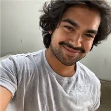 Jonathan Schmutz's Instagram, Twitter & Facebook