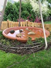 24 Niedliche Diy Vogelbad Ideen Die Sie Leicht Fur Ihren Garten Machen Konnen Hause Dekore In 2020 Diy Vogelbad Vogelbad Vogelbad Garten