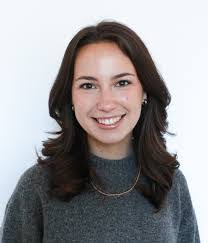 Sara Leiter's Instagram, Twitter & Facebook