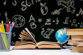 Kitap Kalem Küre Ile Okul Arka Planına Yeşil Karatahta Arka — Stok Foto © volody100@ukr.net #363016366