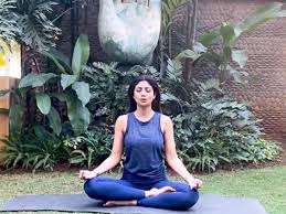 Shilpa shetty gave us simple tips to bring small changes in our lifestyle. Shilpa Shetty Kundra Believes Yoga Is The Best Fitness Regime Filmfare Com