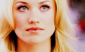 Did character sleep with Shaw in season 3?