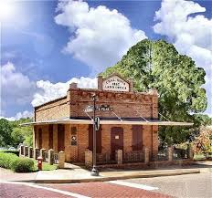 The Hoya Land Office In Historic Nacogdoches Nacogdoches Texas Towns Historic Buildings