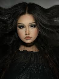 Crawl to me , love 🖤