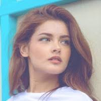 Amelia John's Instagram, Twitter & Facebook