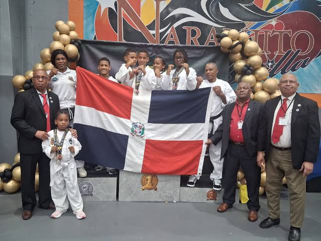 Niños dominicanos conquistan medallas en torneo internacional de taekwondo en Puerto Rico - 7dias.com.do