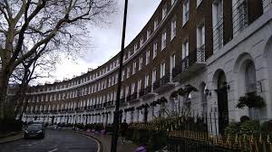 6 hard courts and 3 artificial clay courts. Nice Gardens With Four Free Tennis Courts In The Centre Of London Cartwright Gardens London Traveller Reviews Tripadvisor