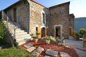 gite design grande capacite et maison d hote de charme avec spa hammam a seulement 20 minutes de millau et son viaduc le soleil gite maison d hotes grand gite