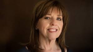 Jeanette Reuter's Instagram, Twitter & Facebook