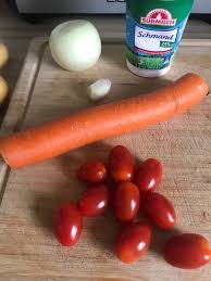 Kauf einfach mehrere kürbisse und. Butternut Mit Hackfleisch Schmand Fullung Und Kartoffelspalten Glucke Und So