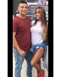 Sonia became involved with fitness in her early 20's after. Niaisazaoficial Sonia Isaza Hoy Esta De Cumpleanos El Hombre Mas Especial Y Mas Jui