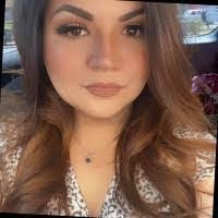 Robyn Mercado's Instagram, Twitter & Facebook