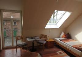 Mehr als 150 kilometer trennen den bauplatz und den standort von jürgen haller, welcher sein büro im vorarlberg führt. Schildmanns Hof Thomas Brotte Monteurzimmer In Halle Westfalen 33790 Schildstrasse