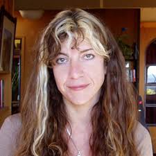 Mona Reilly's Instagram, Twitter & Facebook