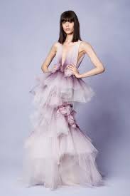 We did not find results for: Die Schonsten Brautkleider Im Ombre Look Kleiderstile Modestil Couture Mode