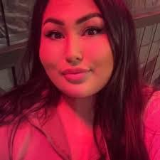 Savannah Ford's Instagram, Twitter & Facebook