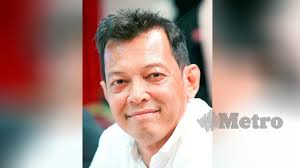 Dicatat oleh pokok di 1:41 pg. Saingan Dua Drama Waktu Sama