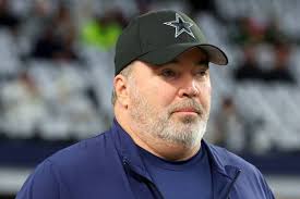 Robert Kraft doesn't think Jerry Jones belongs in the Hall of Fame 👀