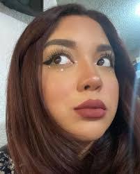 Dayanara Lopez's Instagram, Twitter & Facebook