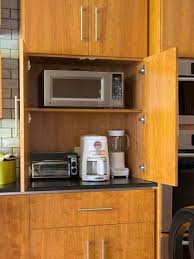 Solo tienes que tener en cuenta que el procedimiento que te vamos a explicar es para hacer arroz cocido o arroz blanco para guarniciones. 7 Sitios Donde Colocar El Microondas Organizacion De Pequenas Cocinas Diseno De Cocina Cocina Renovada
