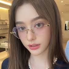 Could you stay in a place with no internet for a month for $100k?